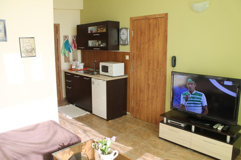 Семеен Хотел Идън Sveti Vlas Chambre photo